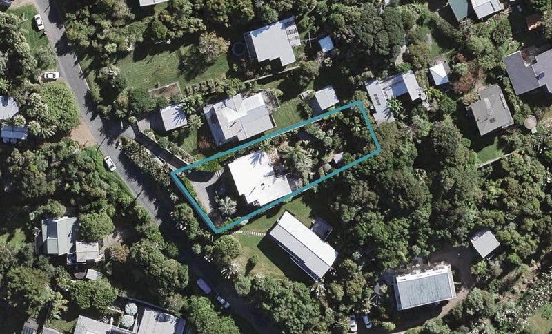 44 Kiwi Street, Oneroa, Waiheke Island - Carousel 1