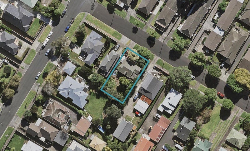 30 Moata Road, One Tree Hill, Auckland - Carousel 1