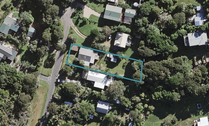 21 Valley Road, Omiha, Waiheke Island - Carousel 1