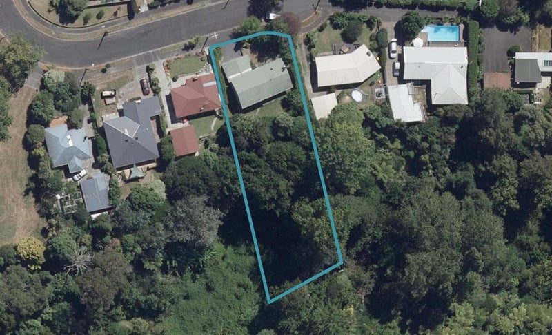 26 Beverley Crescent, Hillcrest, Hamilton - Carousel 1