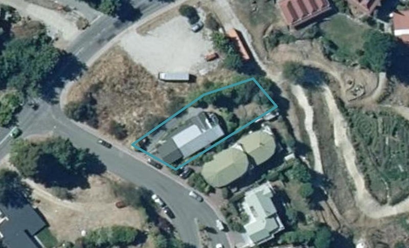 10 Golden Terrace, Queenstown, Queenstown - Carousel 1