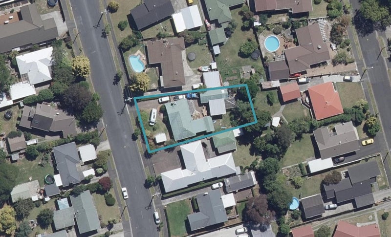 9 Berkley Avenue, Hillcrest, Hamilton - Carousel 1