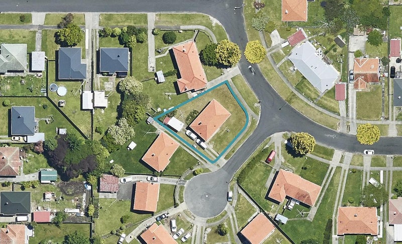 35 Wallace Crescent, Glenholme, Rotorua - Carousel 1