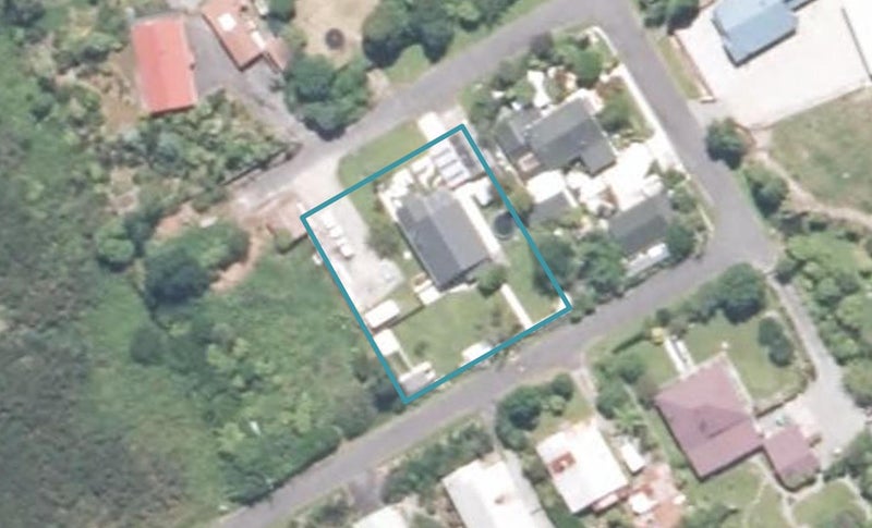 4 Howell Street, Waimangaroa, Westport - Carousel 1