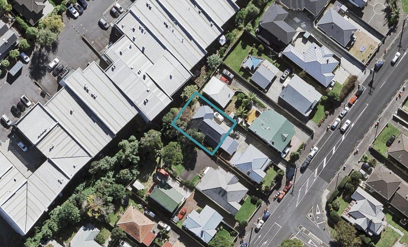 47A Morningside Drive, Mount Albert, Auckland - Carousel 1