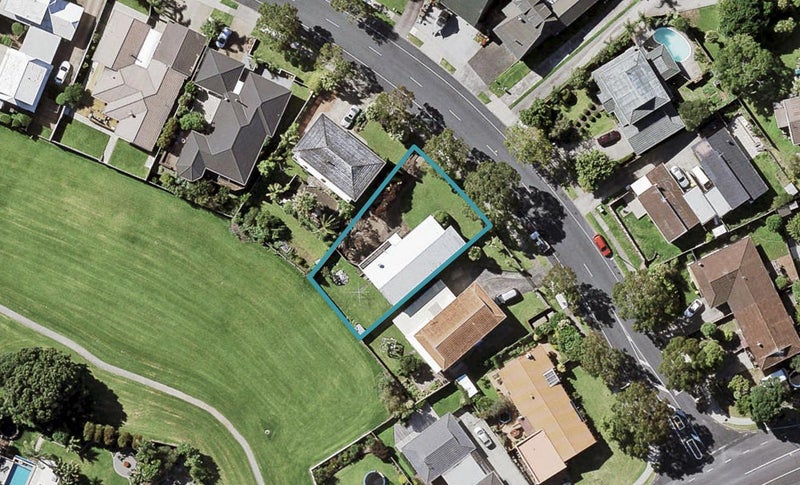 6 Bramley Drive, Farm Cove, Auckland - Carousel 1