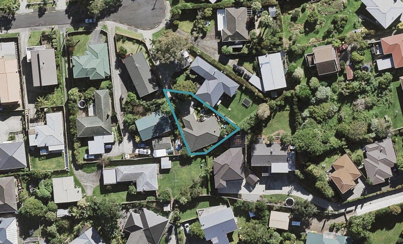 15A Winifred Avenue, Bayview, Auckland - Carousel 1