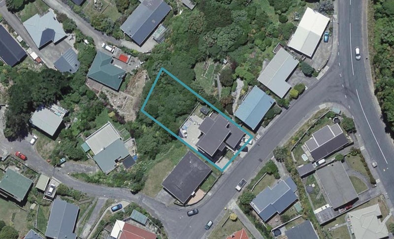 8 Camrose Grove, Kingston, Wellington - Carousel 1