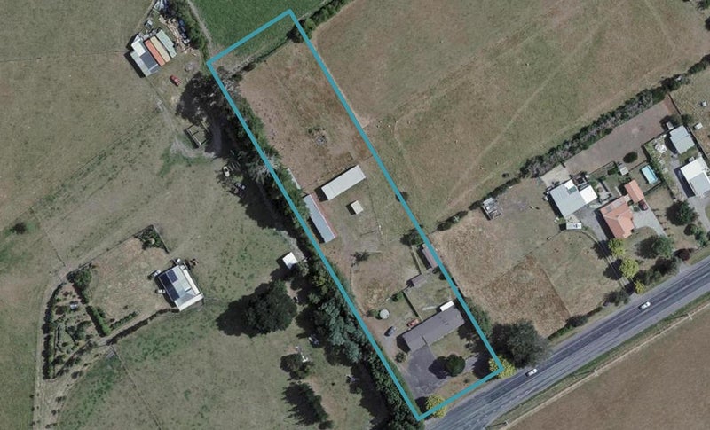3297 State Highway 2, Clareville, Carterton - Carousel 1