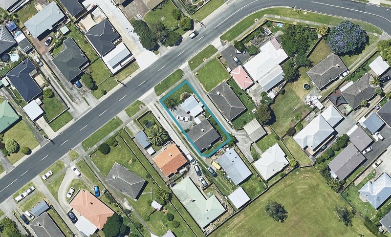 37A Cook Street, Gate Pa, Tauranga - Carousel 1