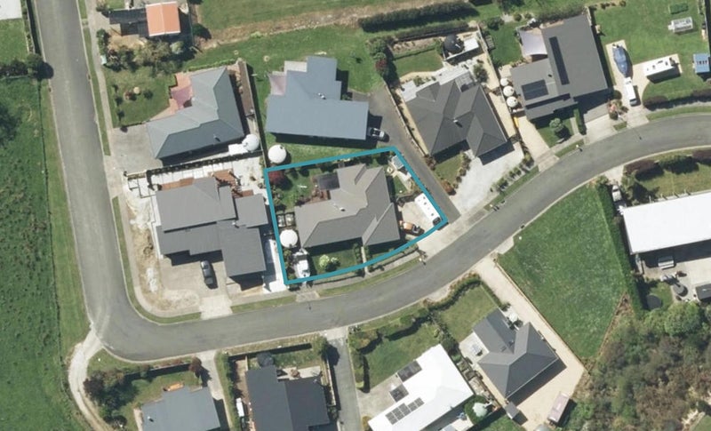 15 Kohikiko Place, Takaka - Carousel 1
