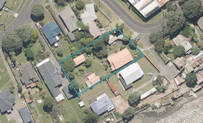 3 Kings Avenue, Gonville, Whanganui - Carousel 1