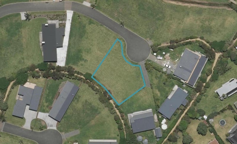 10 Edgewater Place, Matapouri, Whangārei - Carousel 1