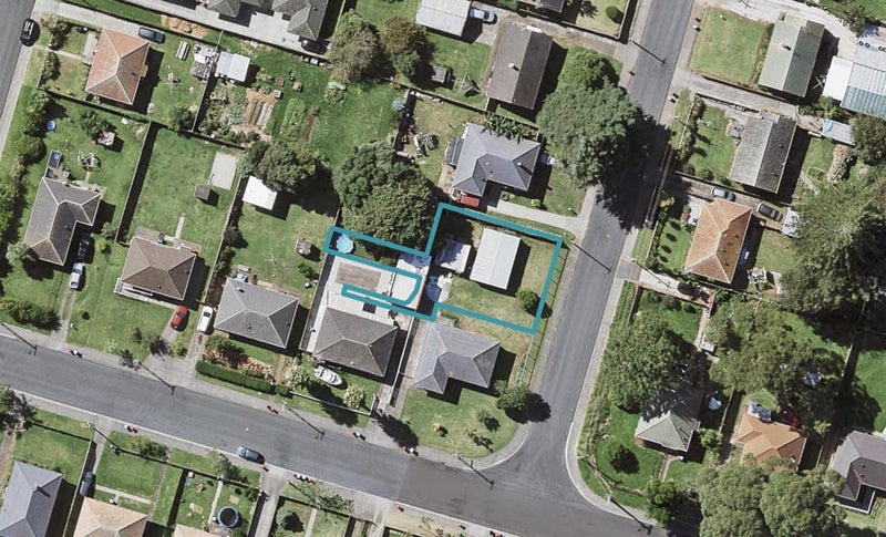 32C Coral Crescent, Panmure, Auckland - Carousel 1