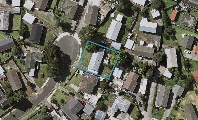 9 Coty Place, Clover Park, Auckland - Carousel 1