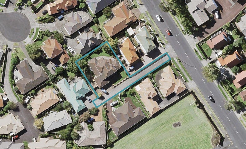 41 Fortunes Road, Half Moon Bay, Auckland - Carousel 1