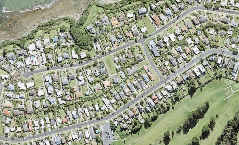 39B Pacific Parade, Army Bay, Whangaparaoa - Carousel 1
