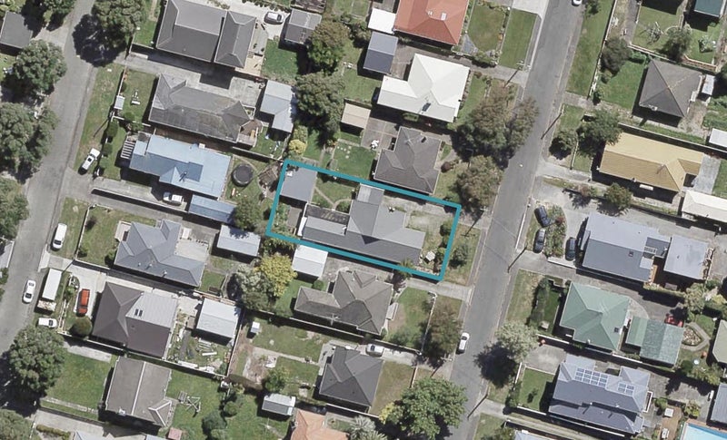 10 Charleston Avenue, Boulcott, Lower Hutt - Carousel 1
