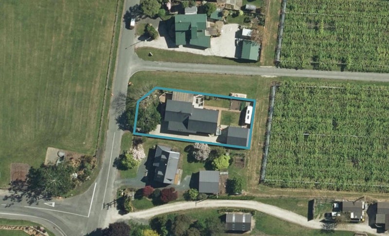 4 Wharf Road, Riwaka - Carousel 1