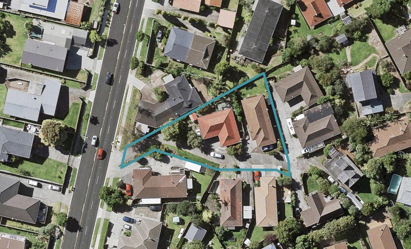 1/4 Rosca Lane, Sunnyhills, Auckland - Carousel 1