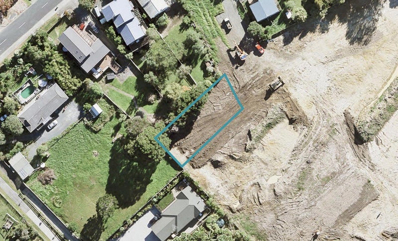 4 Pamu Wera Drive, STANMORE BAY - Carousel 1