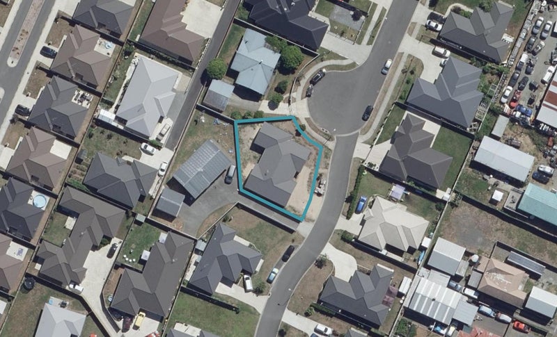 8 Astor Avenue, Dinsdale, Hamilton - Carousel 1