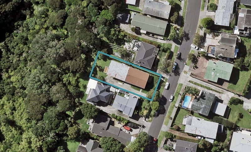 2/25 Thatcher Street, Mission Bay, Auckland - Carousel 1