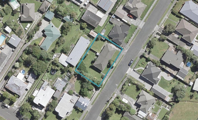 3 Maru Street, Stokes Valley, Lower Hutt - Carousel 1