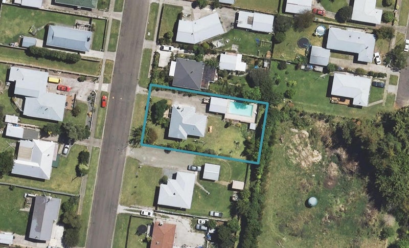 15 Newton Street, Outer Kaiti, Gisborne - Carousel 1