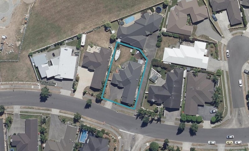 37 Darjon Drive, Huntington, Hamilton - Carousel 1