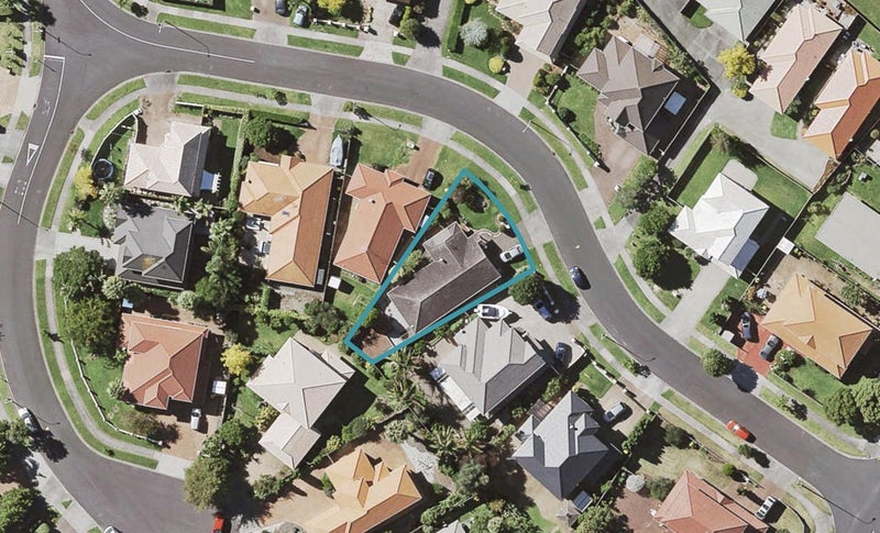 10 Cantora Avenue, Northpark, Auckland - Carousel 1
