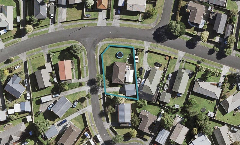 22 Bernina Place, Weymouth, Auckland - Carousel 1