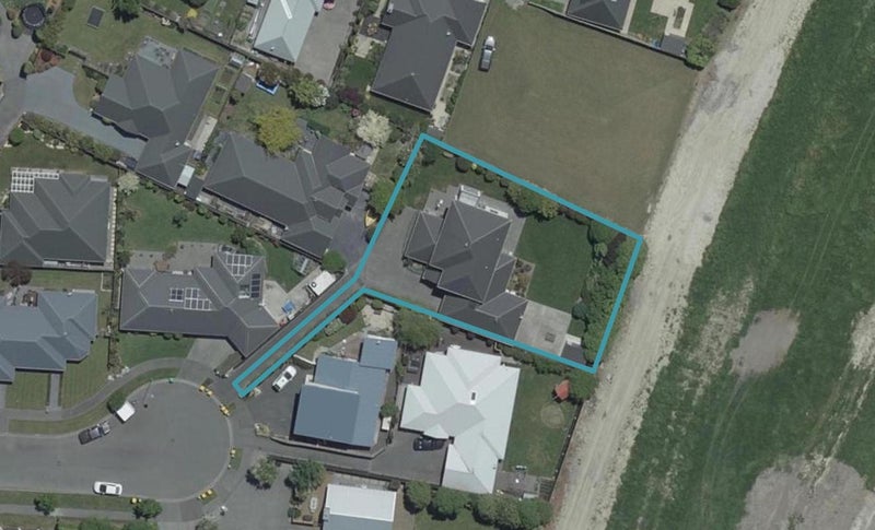 27 Harrys Way, Redwood, Christchurch - Carousel 1