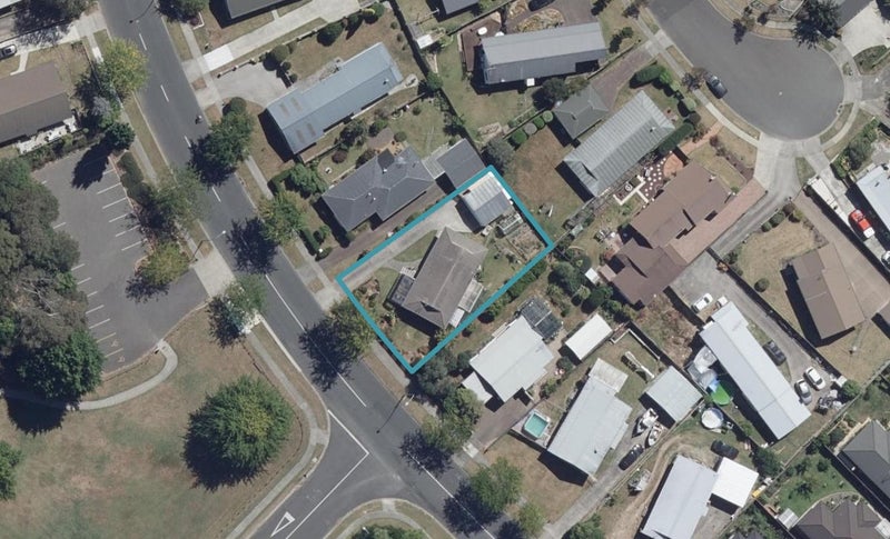67 Waterford Road, Fitzroy, Hamilton - Carousel 1