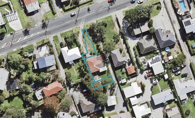 8/157 Beach Haven Road, Beach Haven, Auckland - Carousel 1