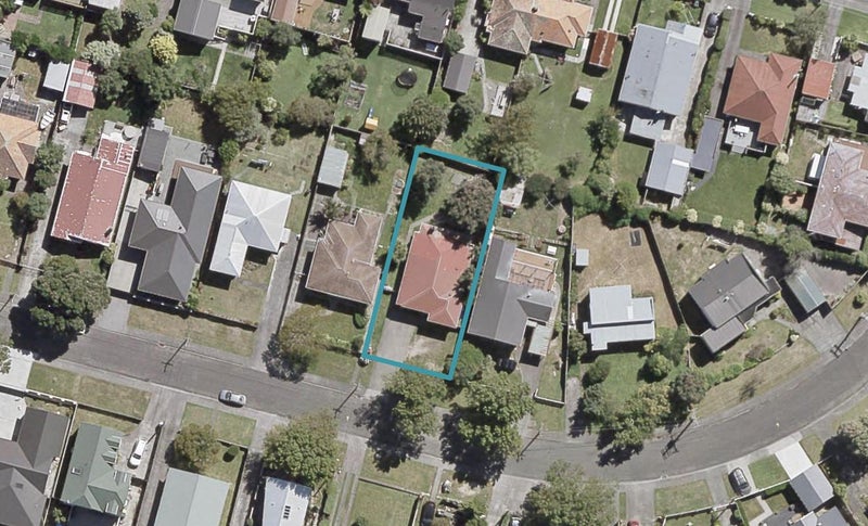 16 Allen Street, Boulcott, Lower Hutt - Carousel 1