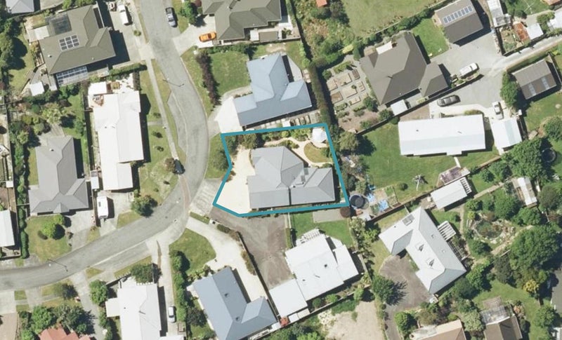 9 Whitby Close, Waikawa, Picton - Carousel 1