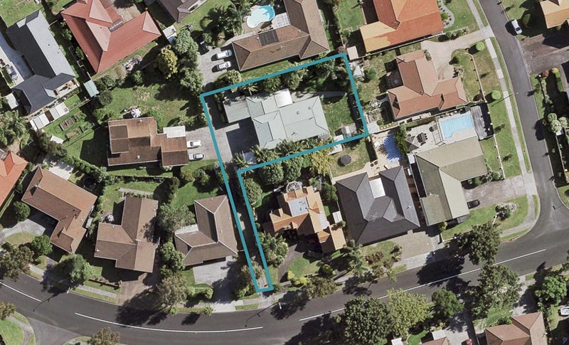122 Walter Strevens Drive, Conifer Grove, Takanini - Carousel 1