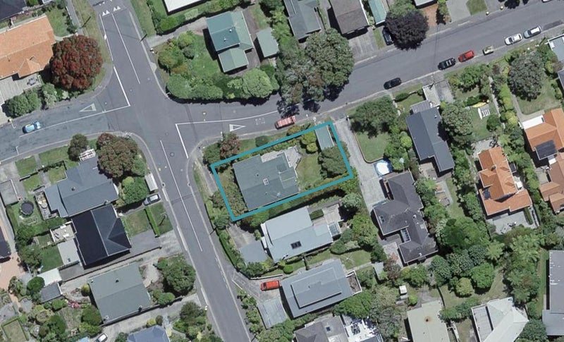 41 Duthie Street, Karori, Wellington - Carousel 1