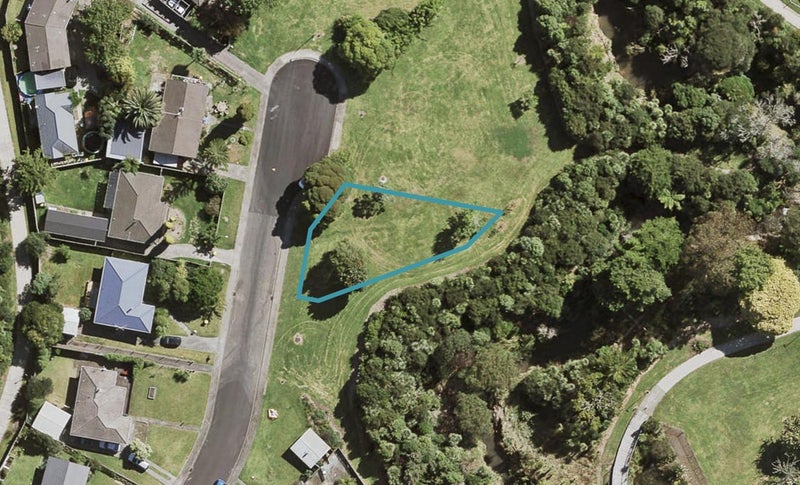 21 Serwayne Place, Sunnyvale, Auckland - Carousel 1
