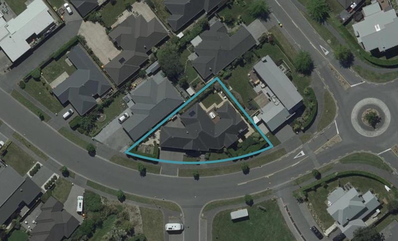 4 Mokihi Gardens, Hillmorton, Christchurch - Carousel 1