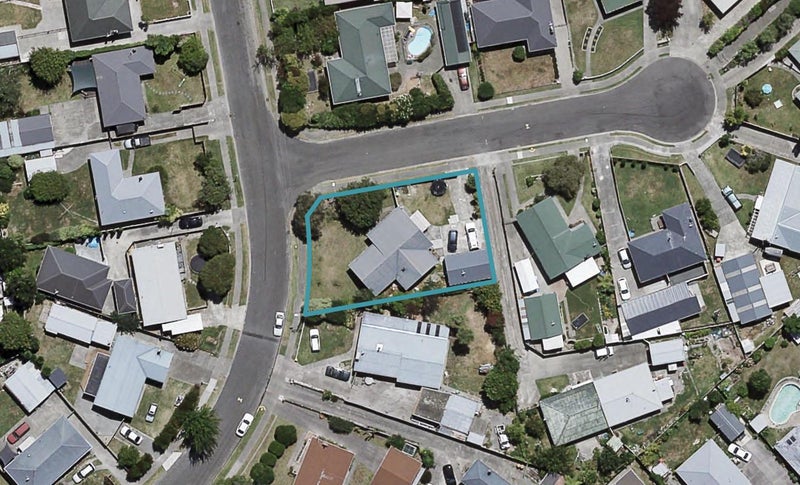 10 Clare Place, Pirimai, Napier - Carousel 1