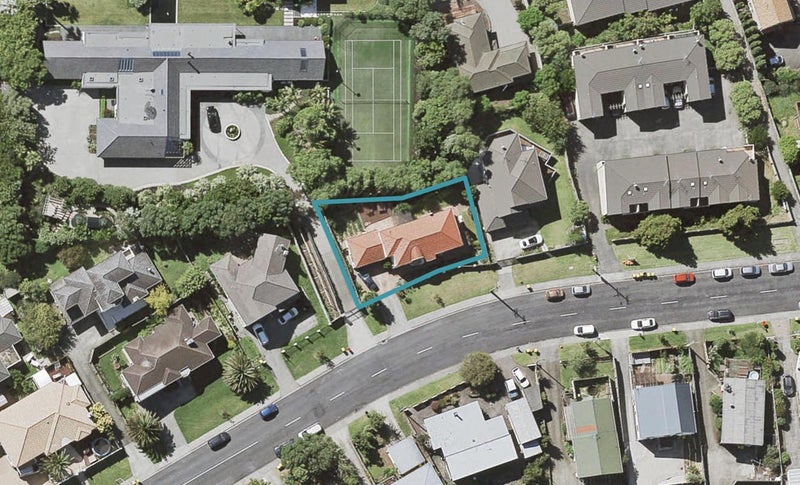 15 Spencer Road, Oteha, Auckland - Carousel 1