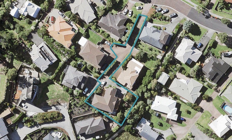 68 Crestview Place, Browns Bay, Auckland - Carousel 1