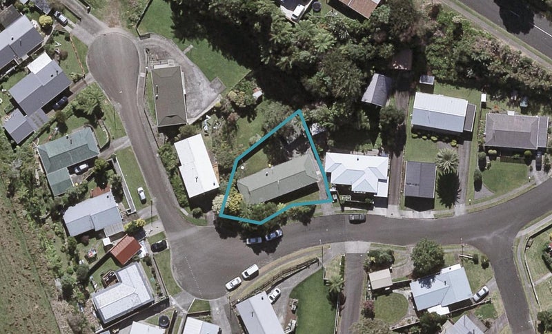 1/10 Shaldon Crescent, Blagdon, New Plymouth - Carousel 1