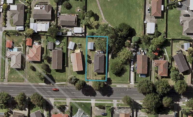 66 Flat Bush Road, Clover Park, Auckland - Carousel 1