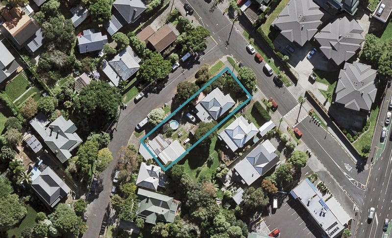 8 Onslow Road, Mount Eden, Auckland - Carousel 1