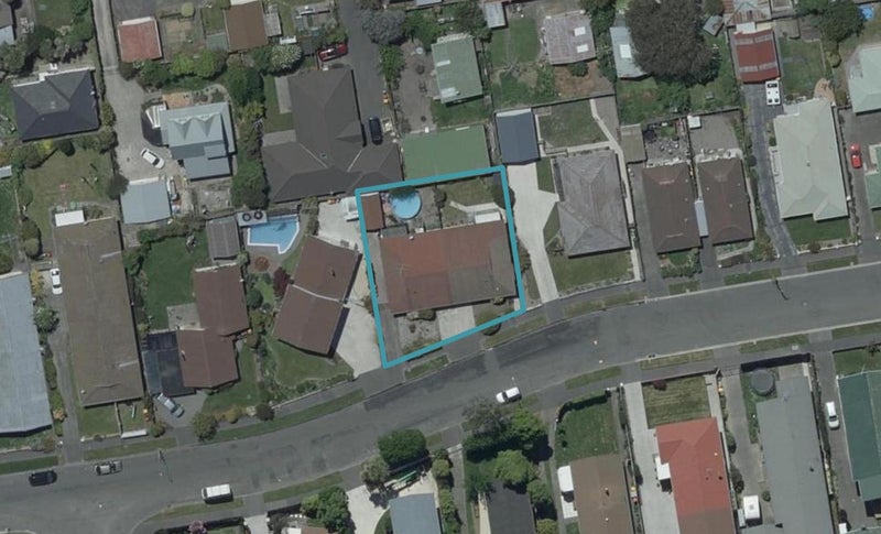 2/22A Strathfield Avenue, Dallington, Christchurch - Carousel 1