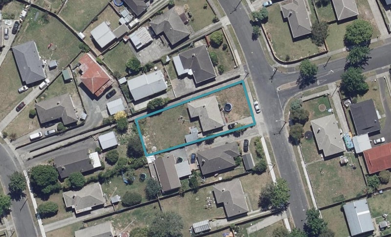 79 Marshall Street, Fairfield, Hamilton - Carousel 1