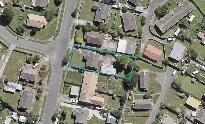 10 Poole Street, Taita, Lower Hutt - Carousel 1
